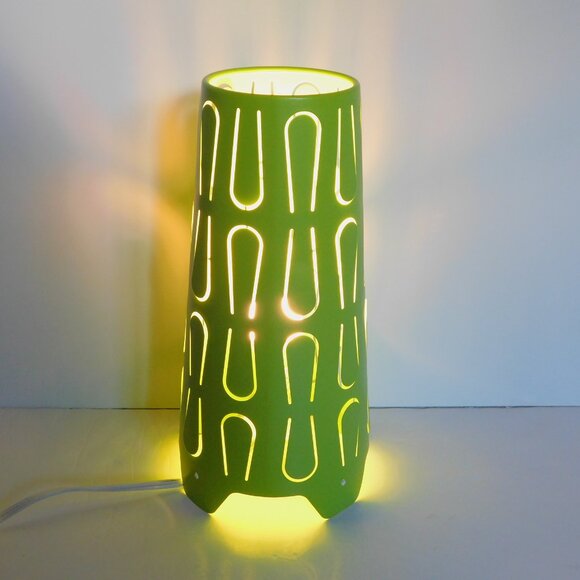 VTG 90s IKEA Kajuta Lime Green 12" Retro Modern Cut out Metal table Lamp - Picture 6 of 11